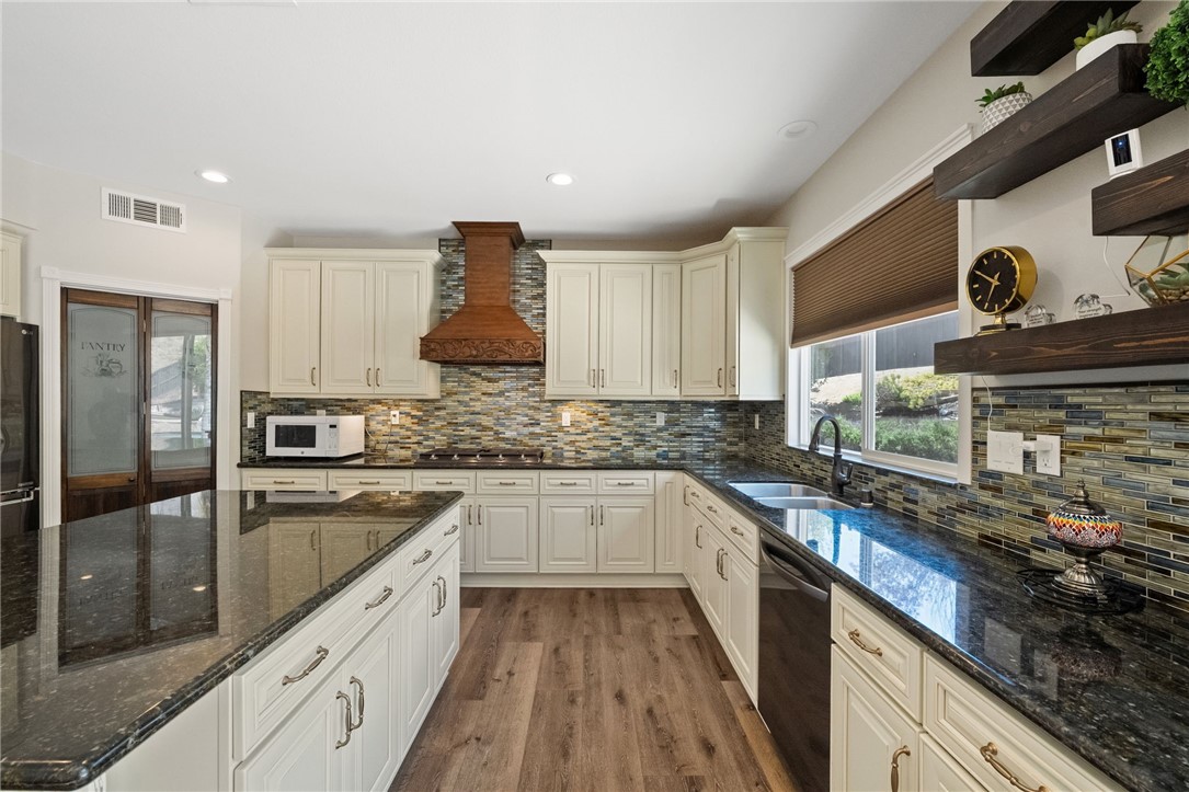 25004 Crestpeak Court