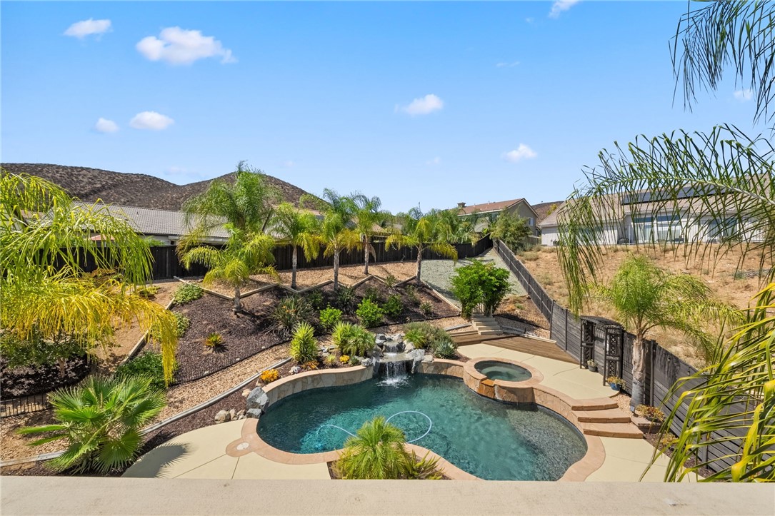 25004 Crestpeak Court