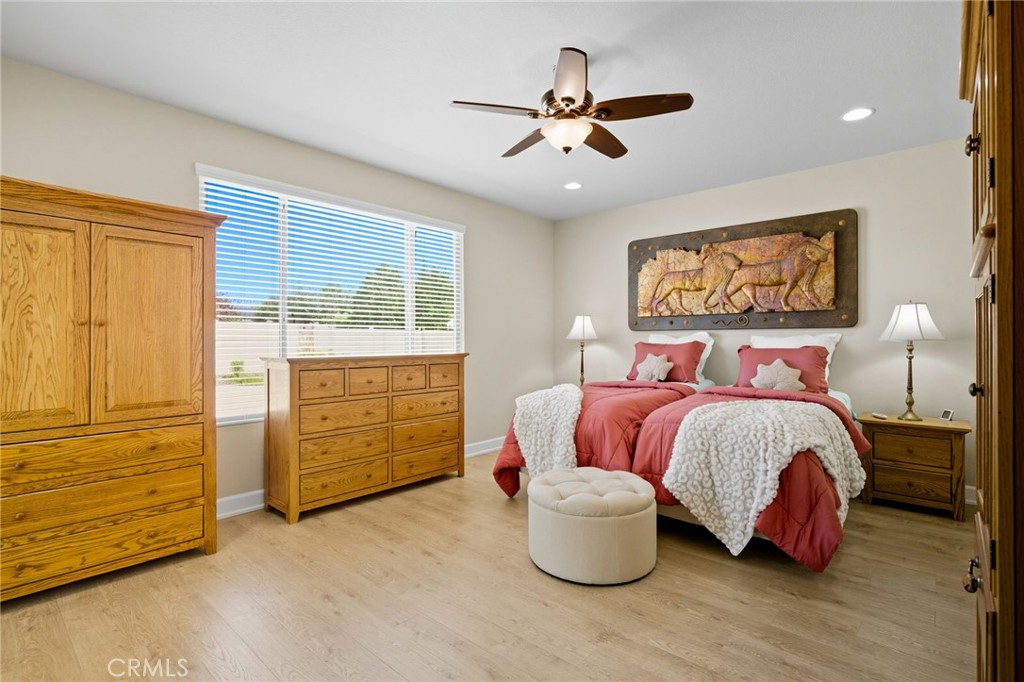 5584 Corte Del Mar