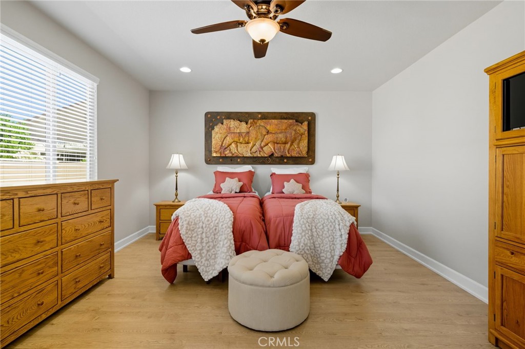 5584 Corte Del Mar