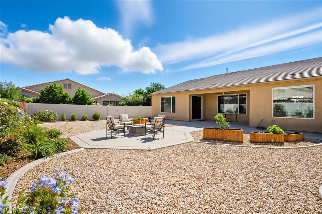 5584 Corte Del Mar