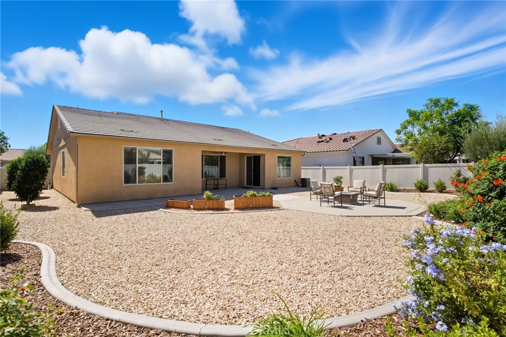 5584 Corte Del Mar
