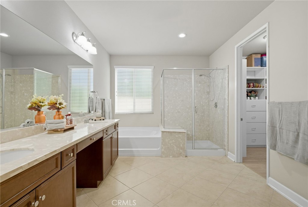 5584 Corte Del Mar