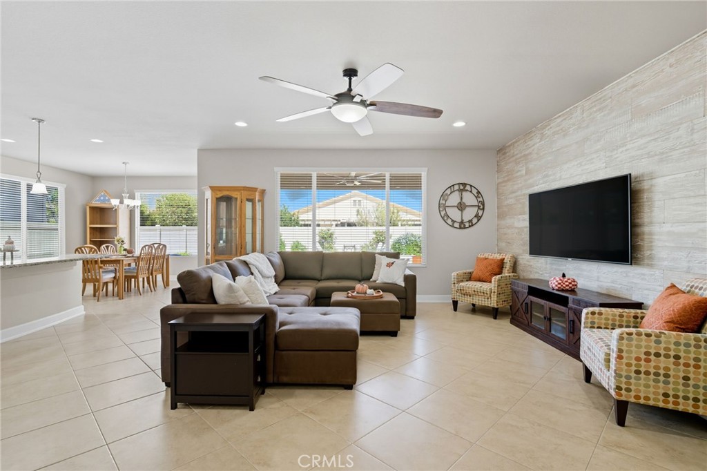 5584 Corte Del Mar