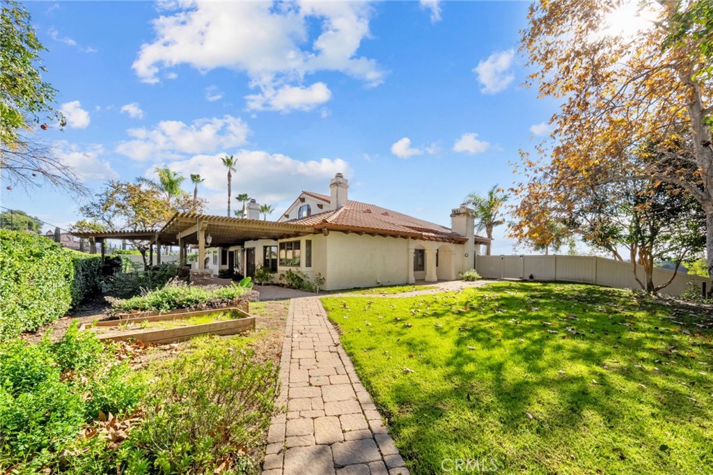 41309 Avenida Biona