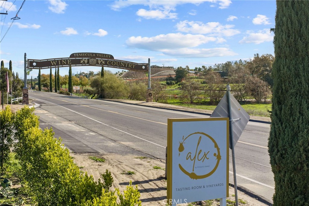 41309 Avenida Biona