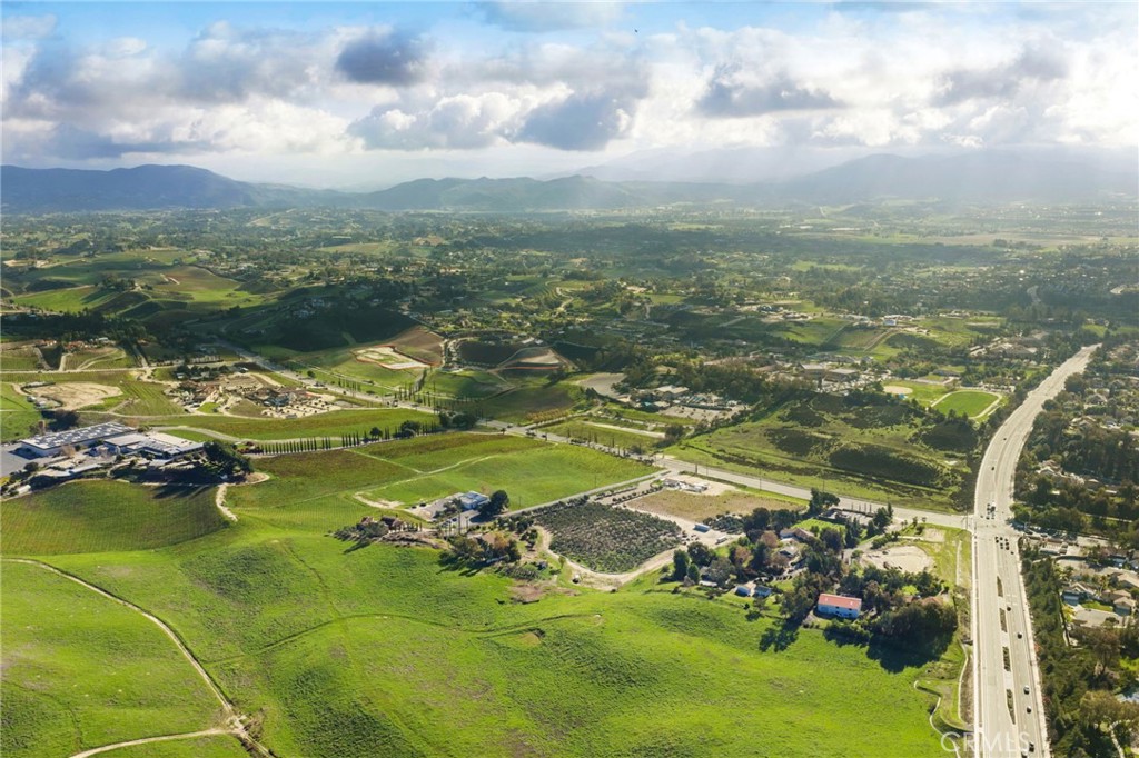 41309 Avenida Biona