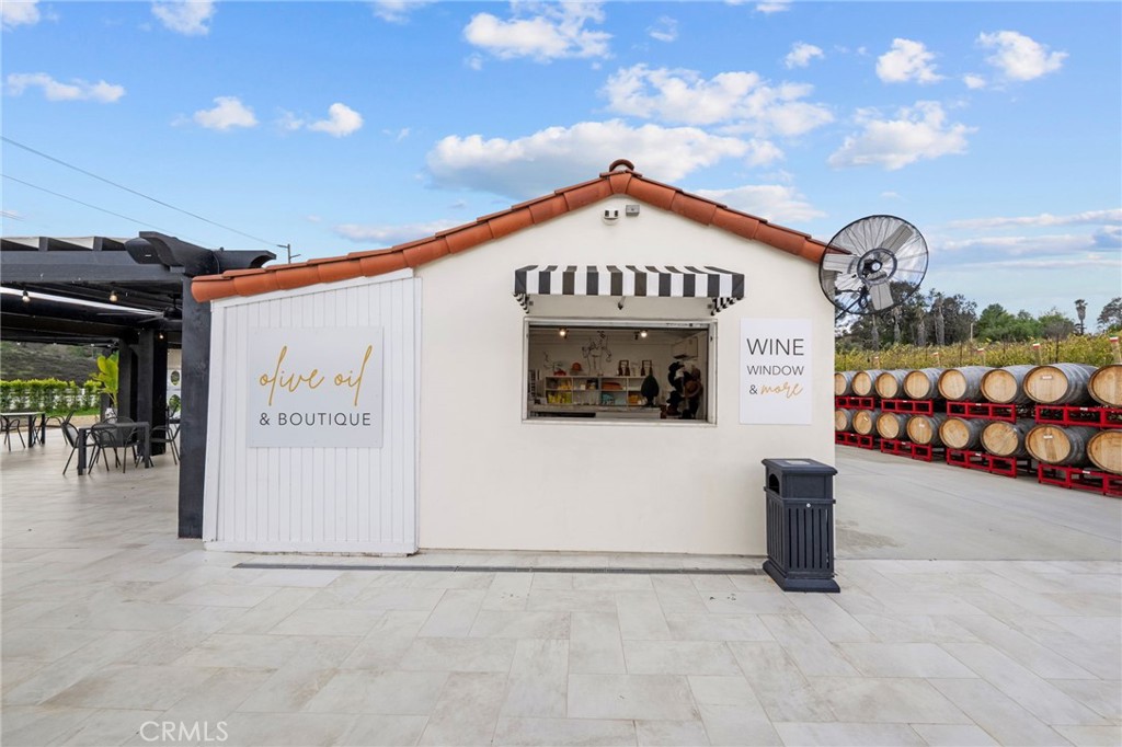 41309 Avenida Biona