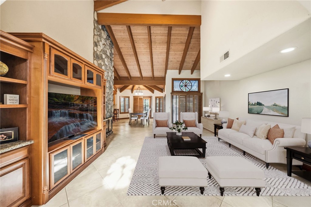 41309 Avenida Biona