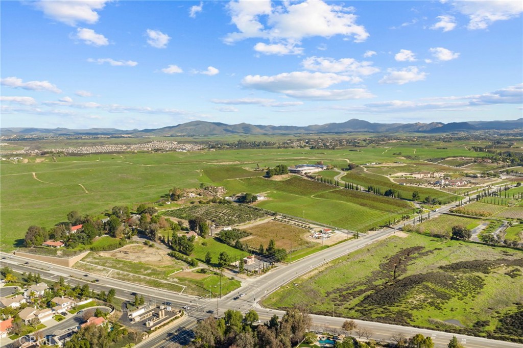 41309 Avenida Biona