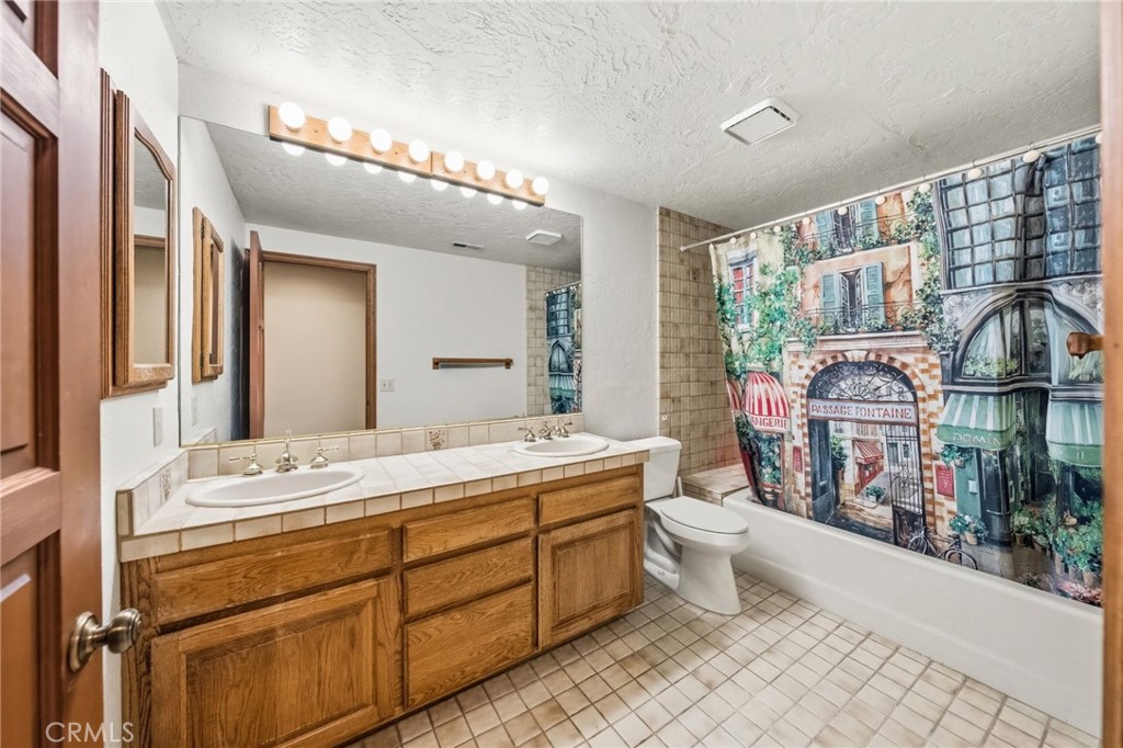 41309 Avenida Biona