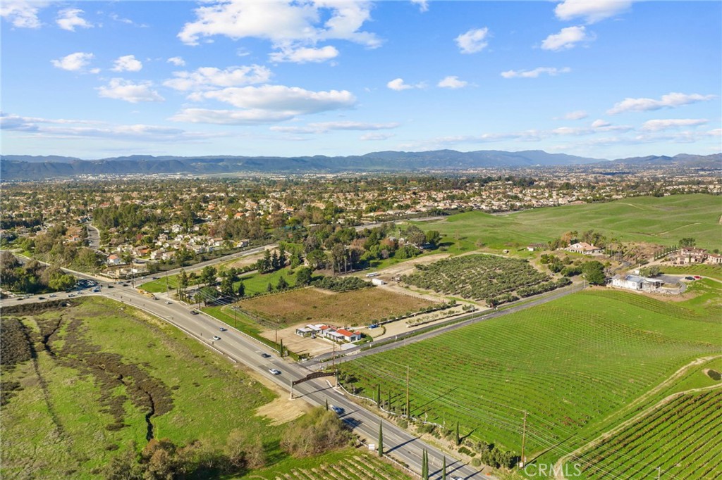 41309 Avenida Biona