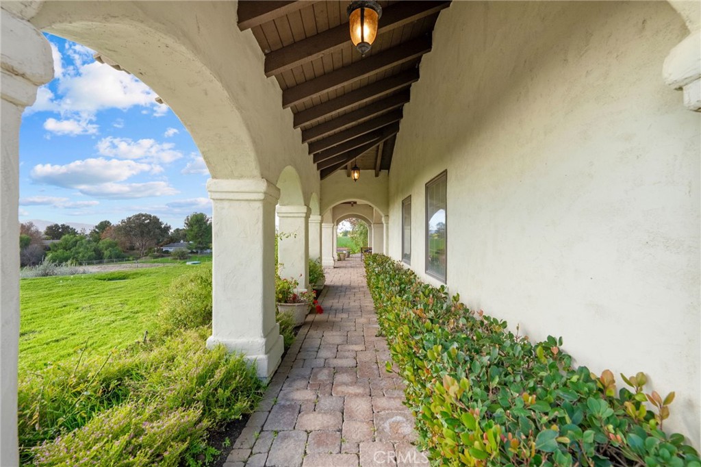 41309 Avenida Biona