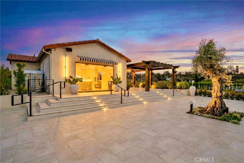 41309 Avenida Biona