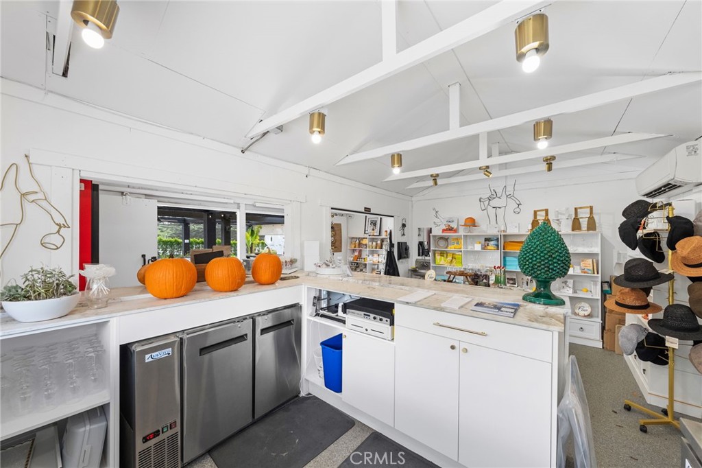41309 Avenida Biona