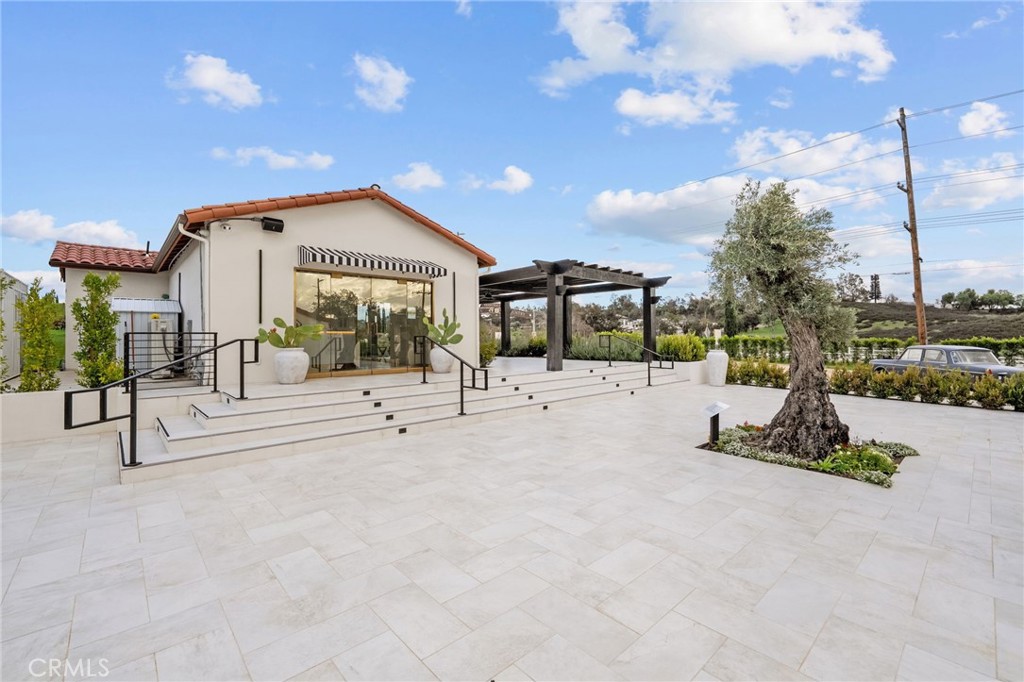 41309 Avenida Biona
