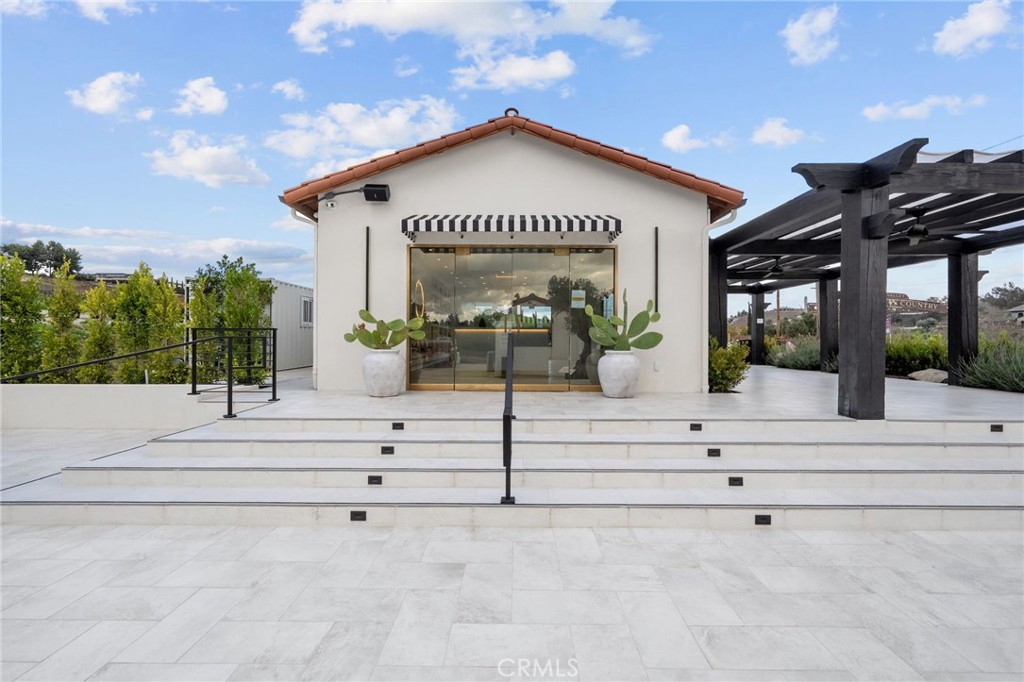 41309 Avenida Biona