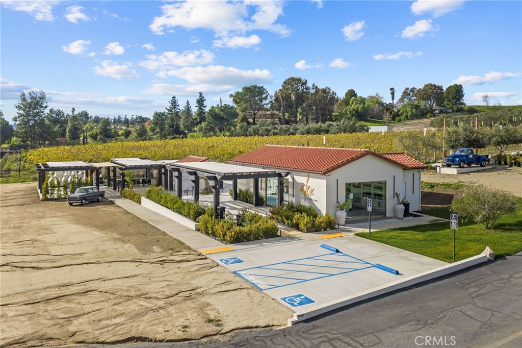 41309 Avenida Biona