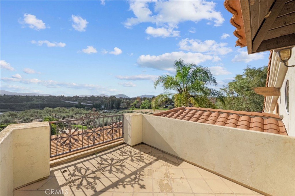 41309 Avenida Biona