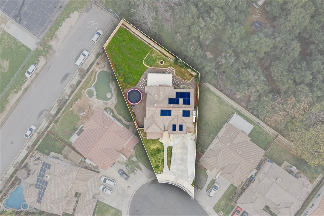 21650 Pink Ginger Court