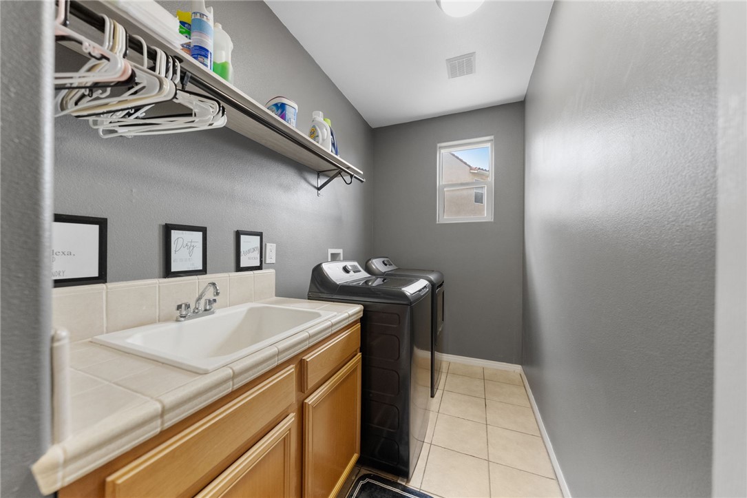 21650 Pink Ginger Court