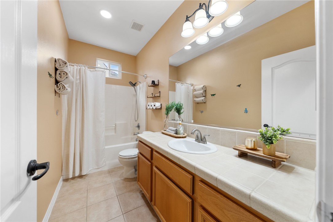 21650 Pink Ginger Court