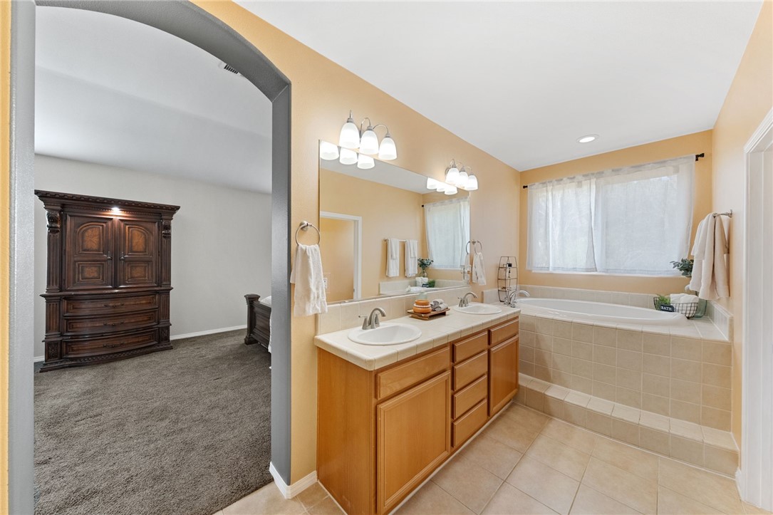 21650 Pink Ginger Court