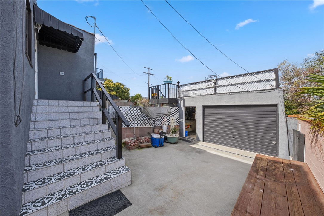 1178 W 18th Street