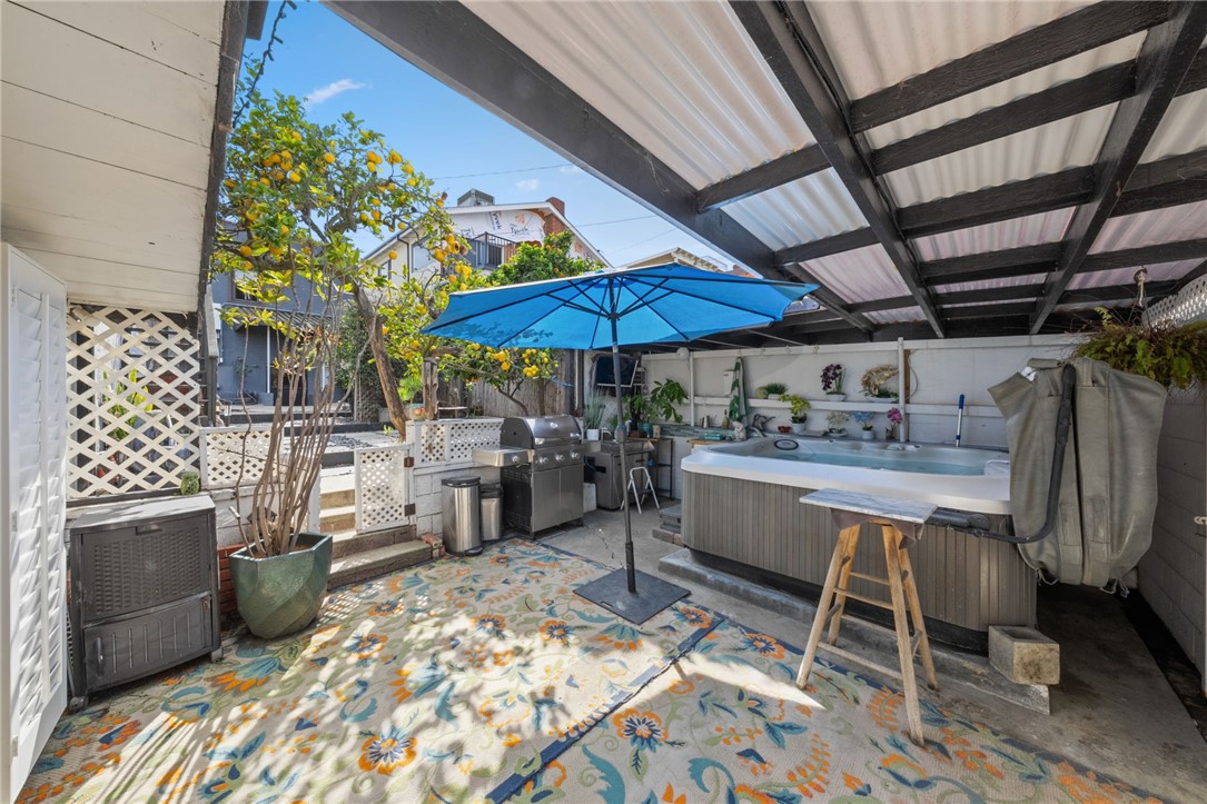 1178 W 18th Street