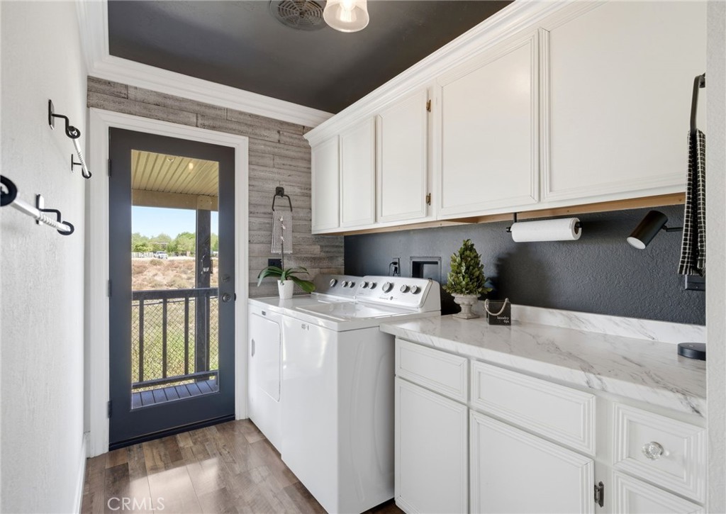 41714 Avenida De Anita