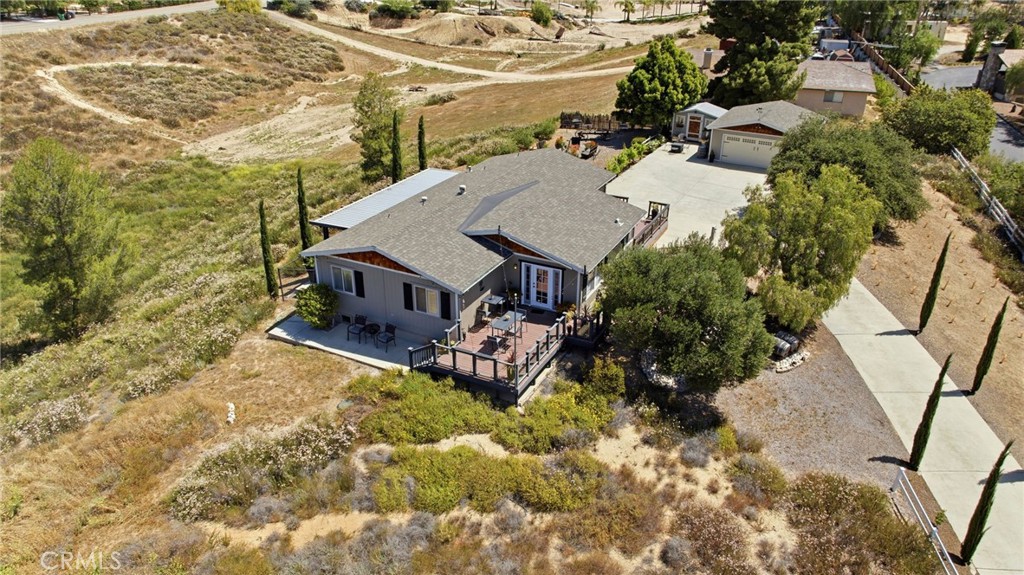 41714 Avenida De Anita