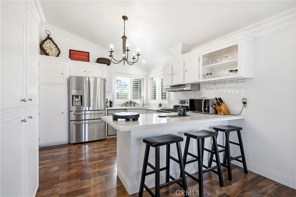 41714 Avenida De Anita