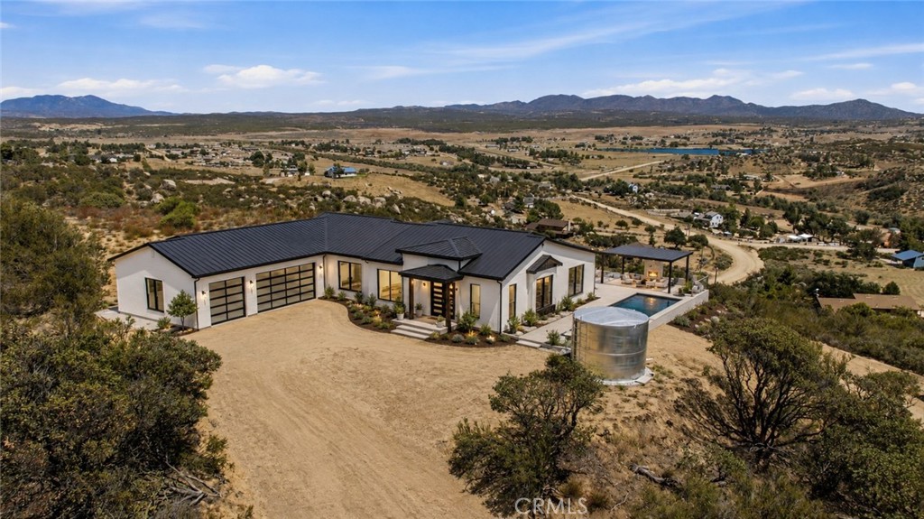 894 Sunnybrook Circle