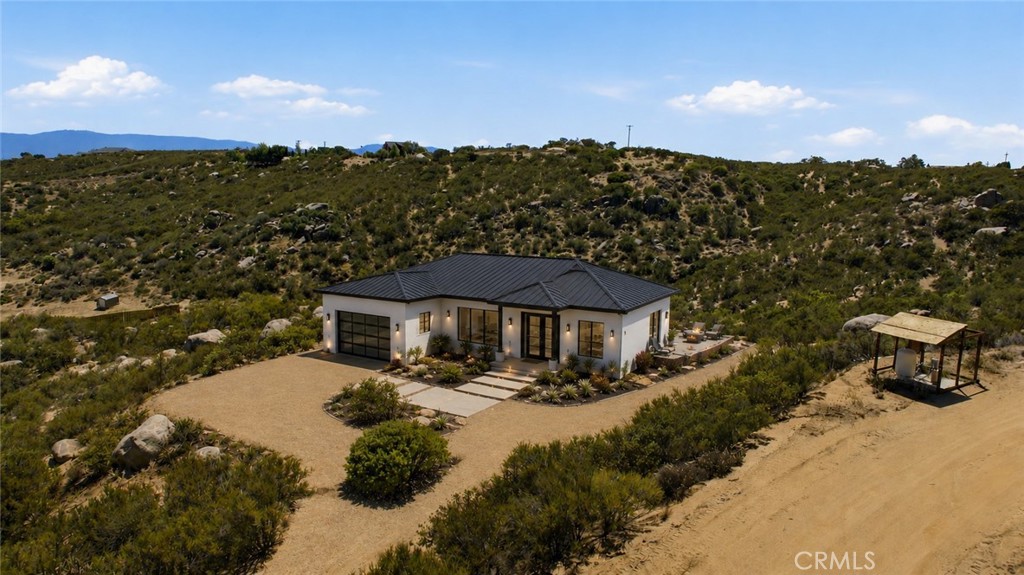 894 Sunnybrook Circle