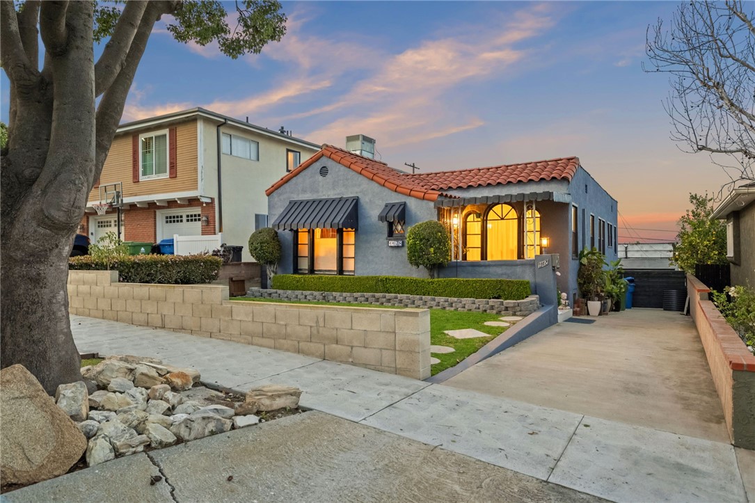 1178 W 18th Street