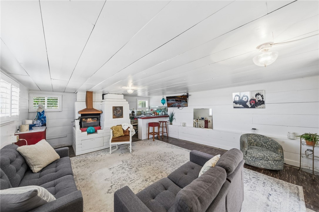 1178 W 18th Street
