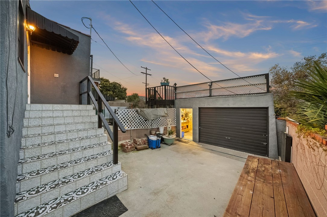 1178 W 18th Street