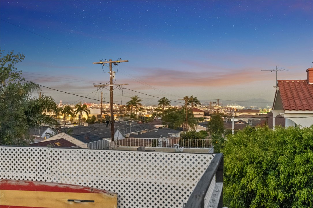 1178 W 18th Street