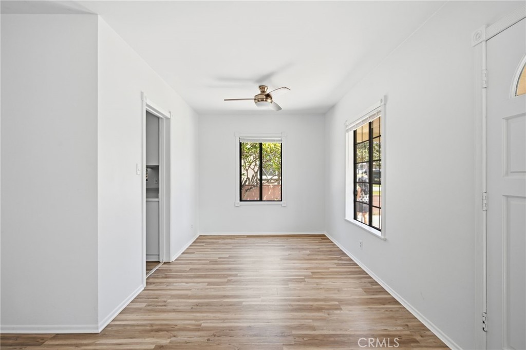 5537 Carley Ave