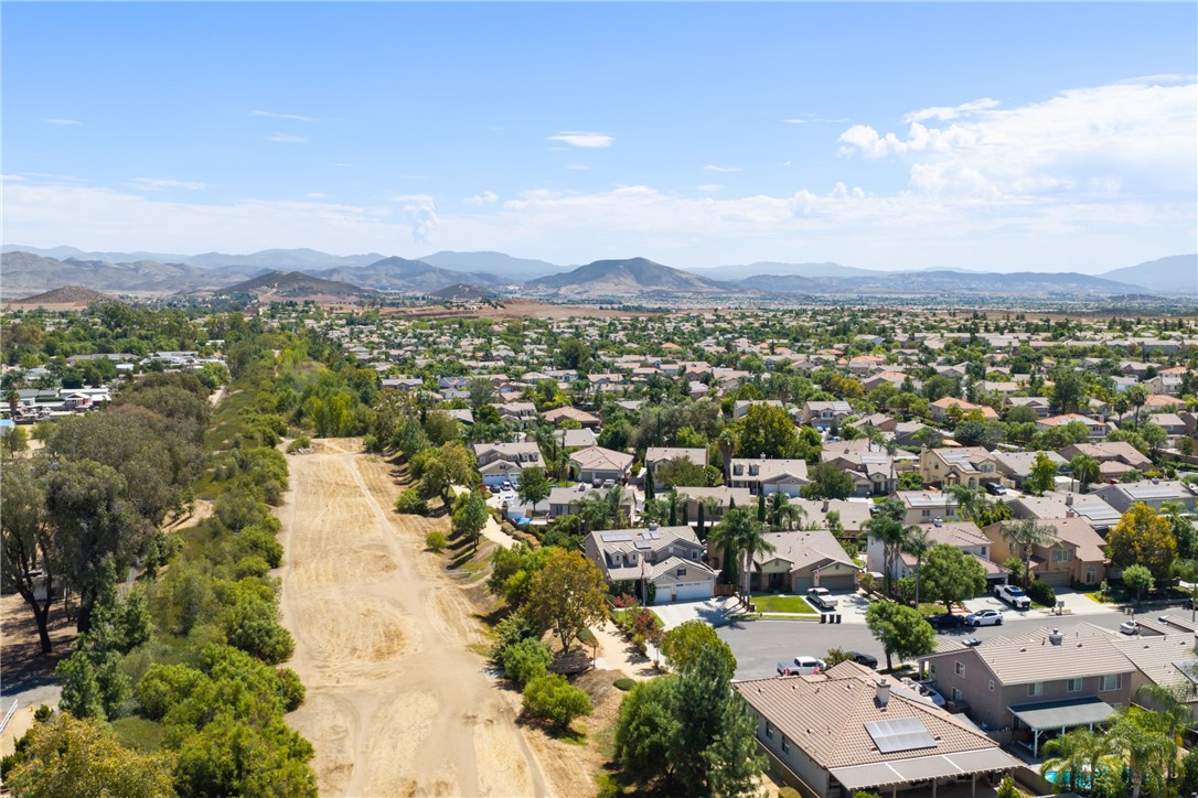 33562 Delphinium Lane