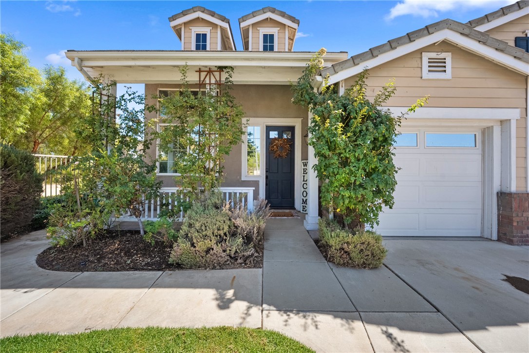 33562 Delphinium Lane