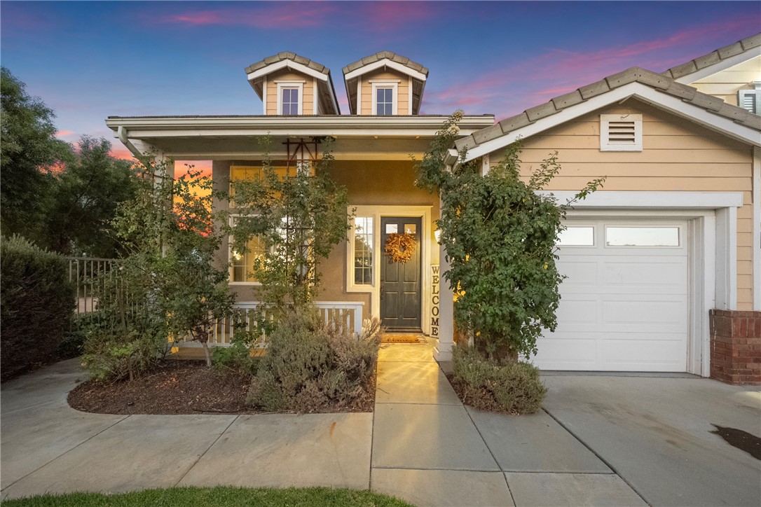 33562 Delphinium Lane