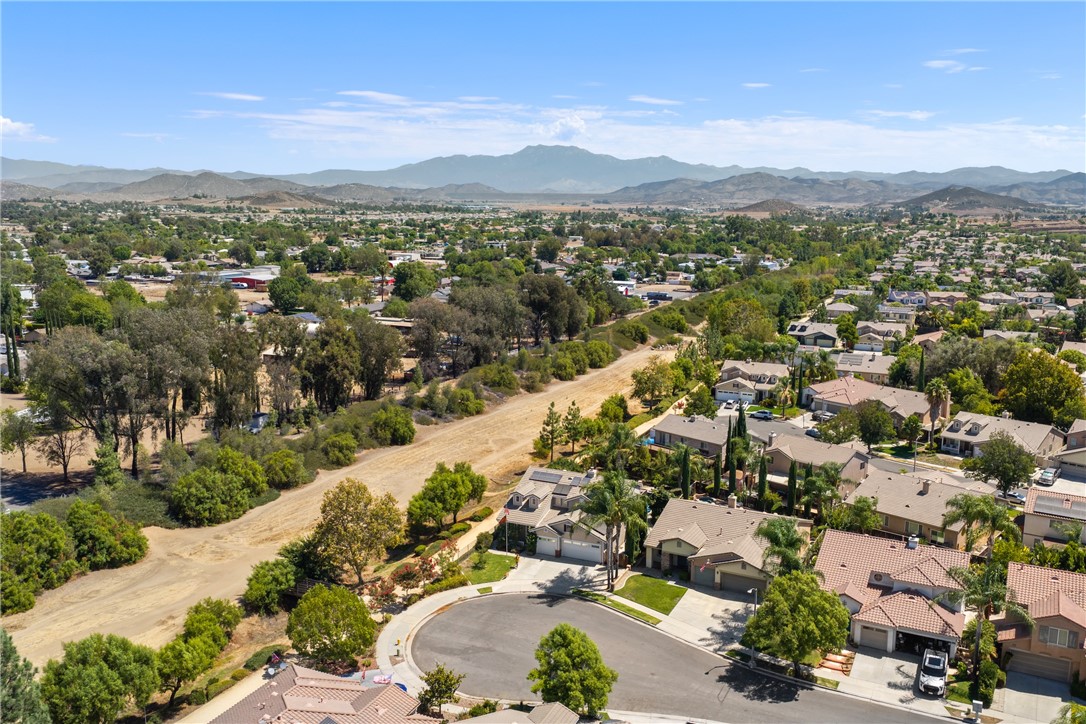 33562 Delphinium Lane