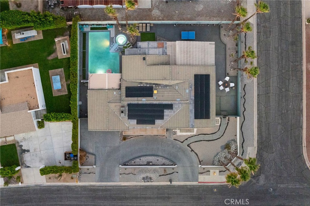 2306 Acacia Road E
