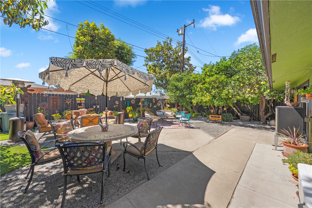 1408 E Fairway Dr