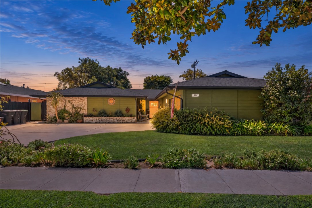 1408 E Fairway Dr