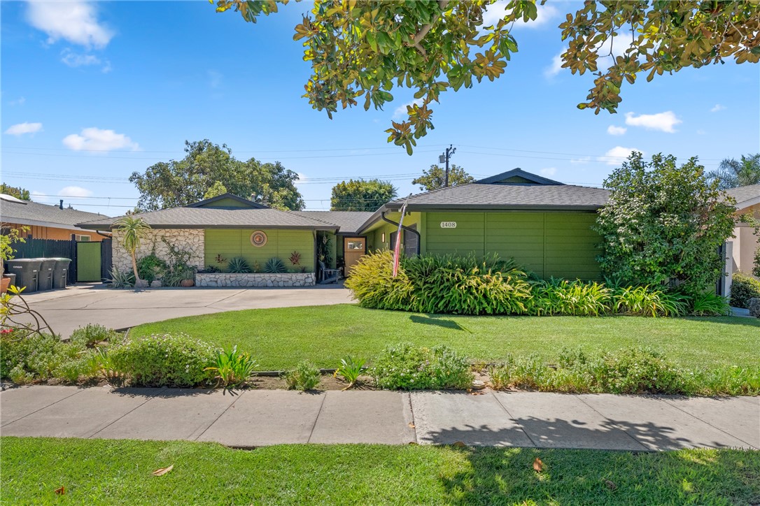 1408 E Fairway Dr