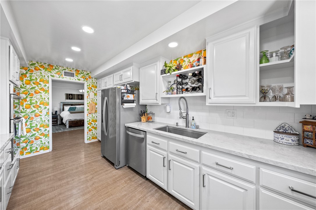 1408 E Fairway Dr