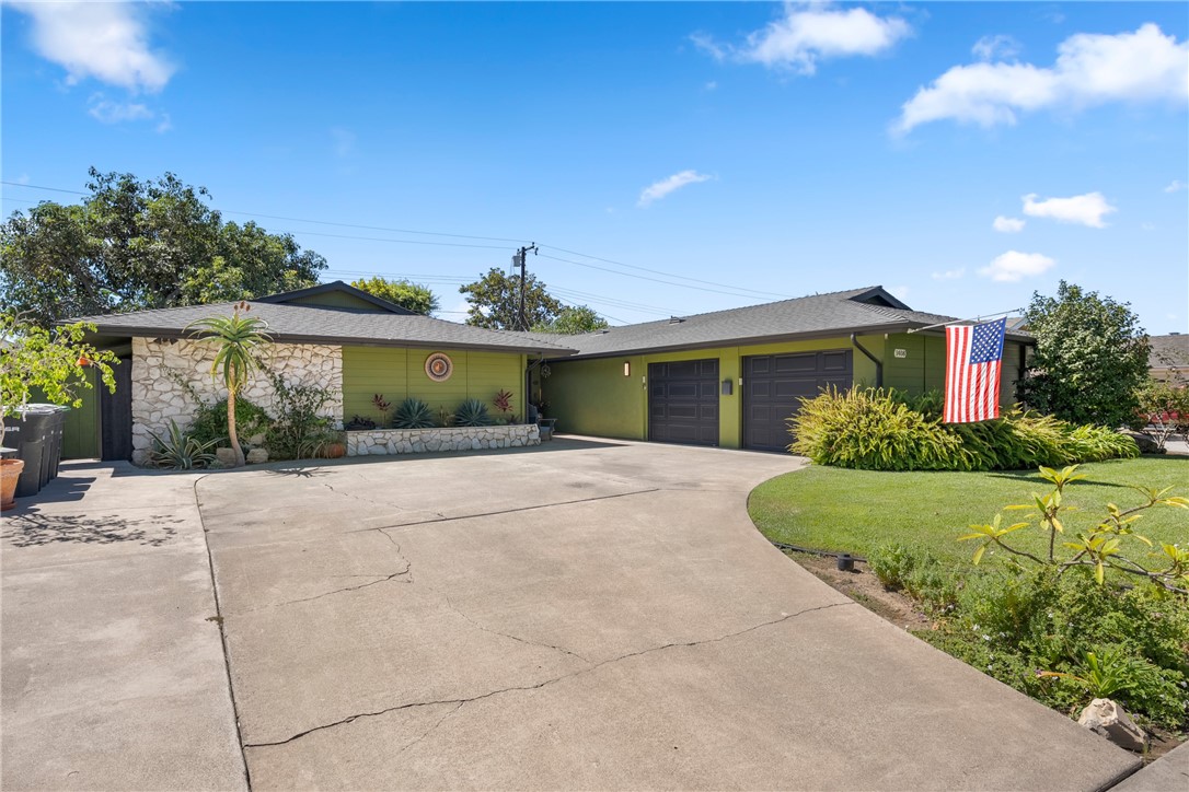 1408 E Fairway Dr