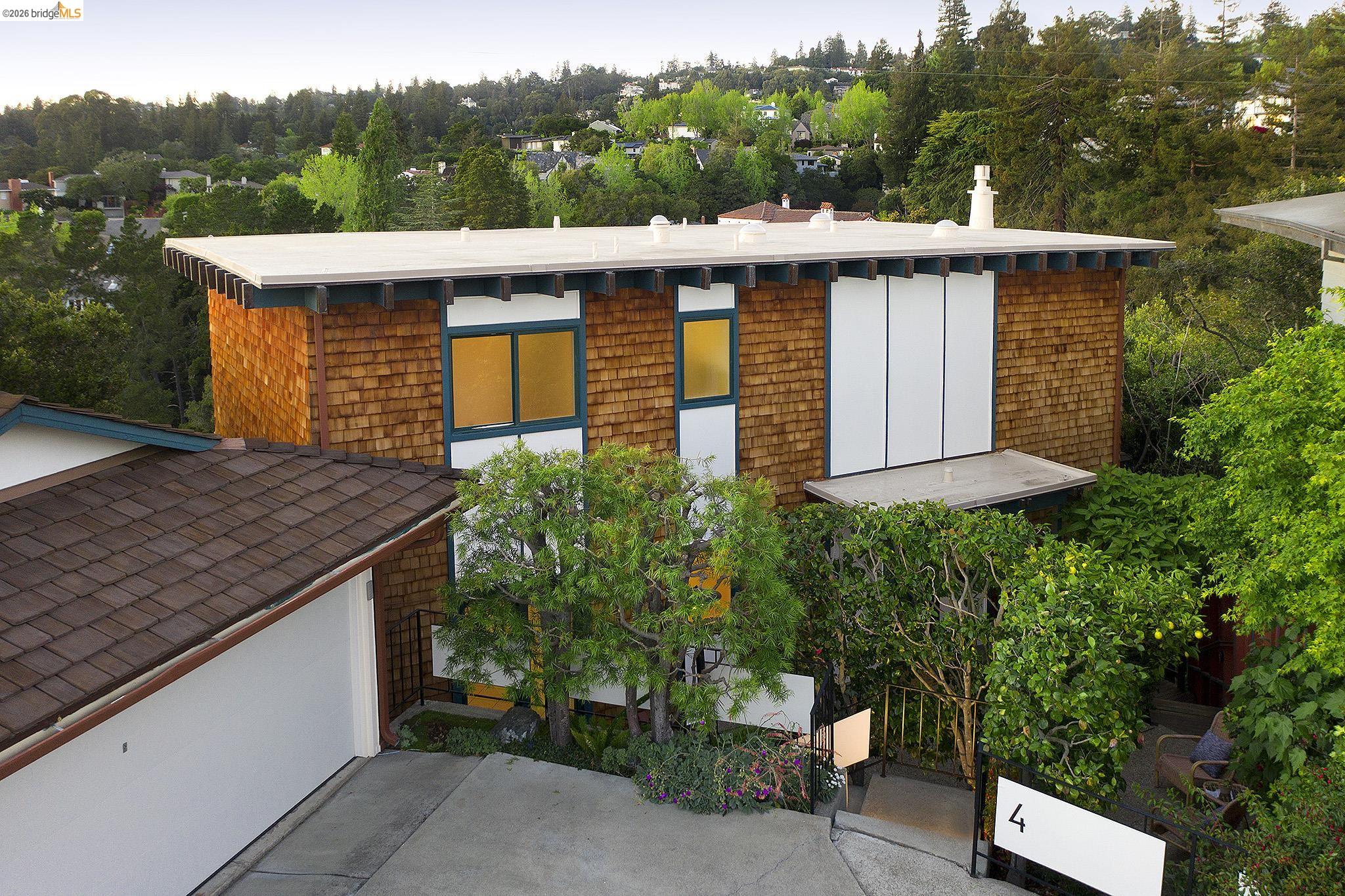 4 Cavendish Ln